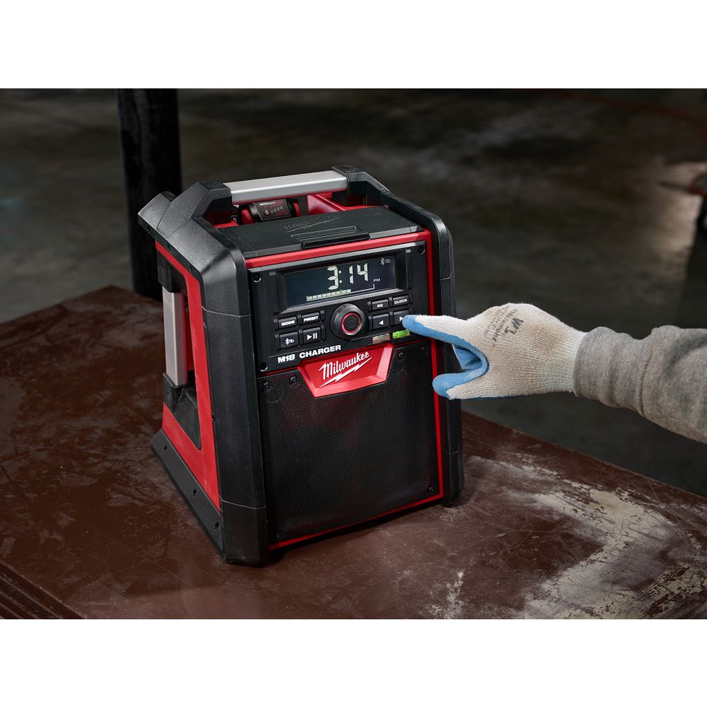 Milwaukee M18 Jobsite Radio/Charger