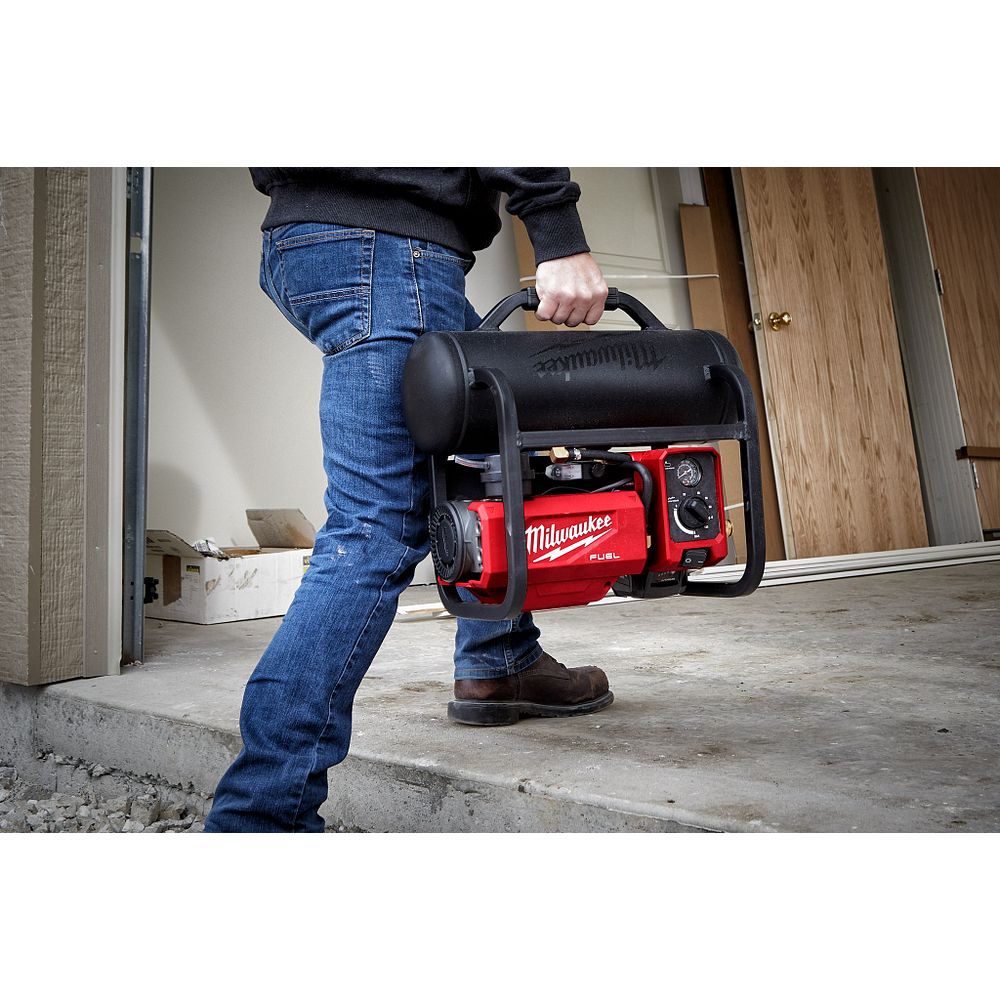 Milwaukee M18 Fuel 2Gal Compressor